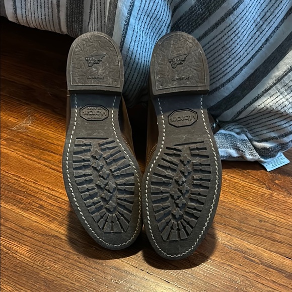 Women’s Redwing Heritage Leather Boots - Picture 3 of 3